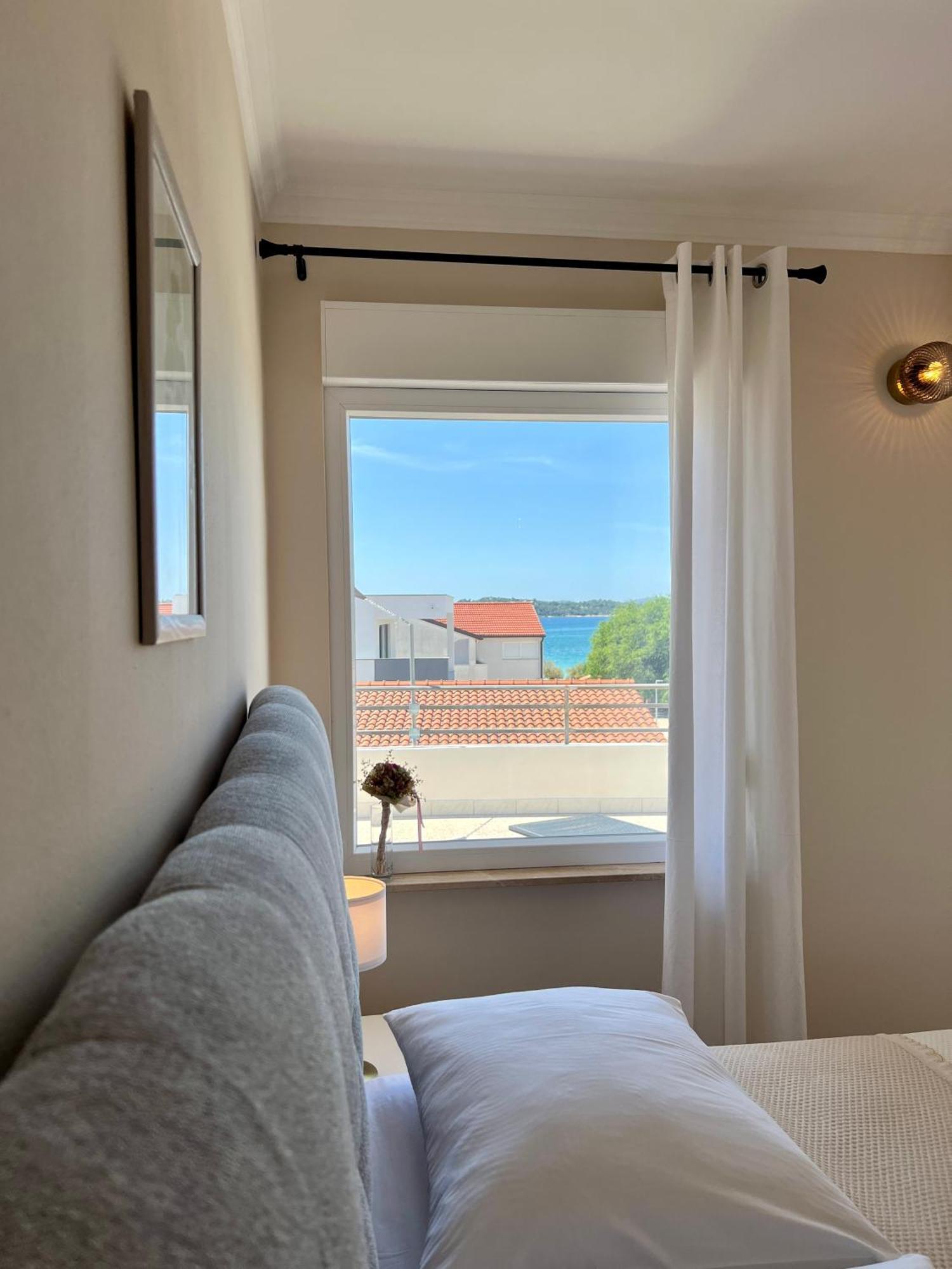 Apartments Dalmatino Vodice Exterior photo