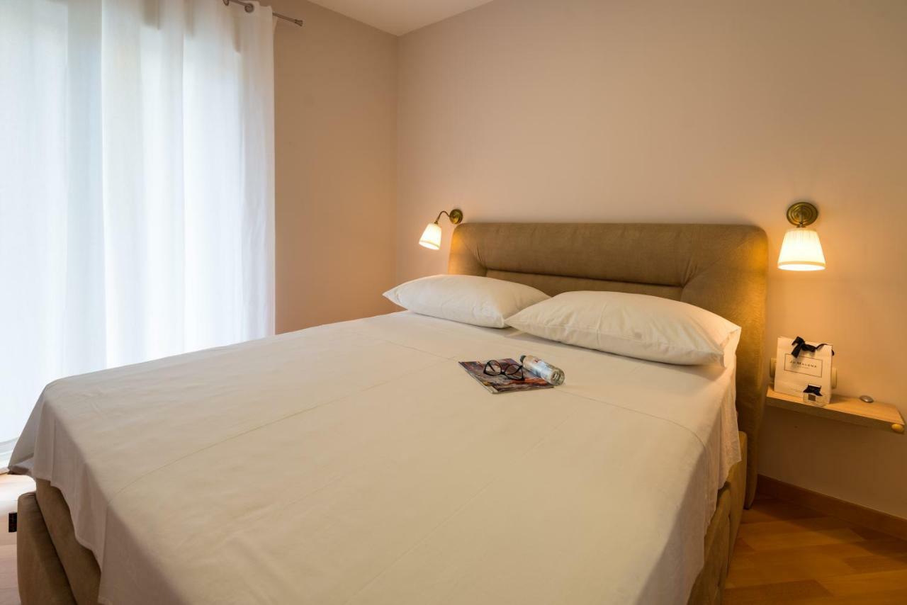 Apartments Dalmatino Vodice Exterior photo
