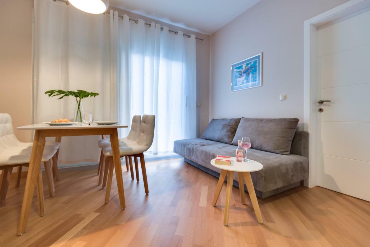 Apartments Dalmatino Vodice Exterior photo